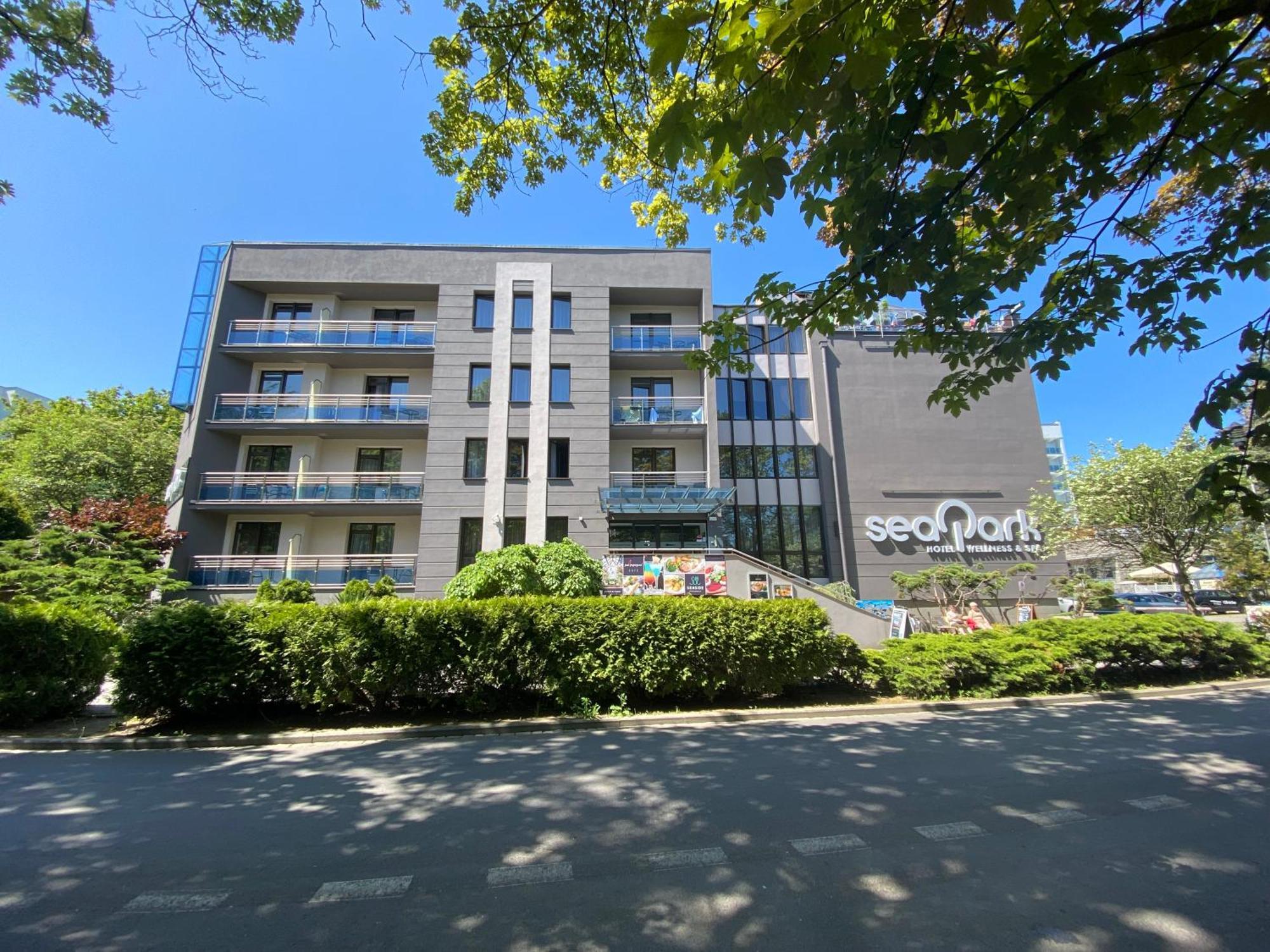 Seapark Hotel Wellness & Spa Kolobrzeg Exterior photo
