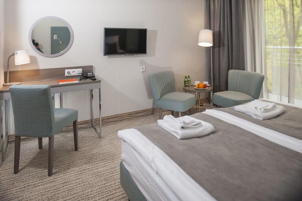 Seapark Hotel Wellness & Spa Kolobrzeg Exterior photo